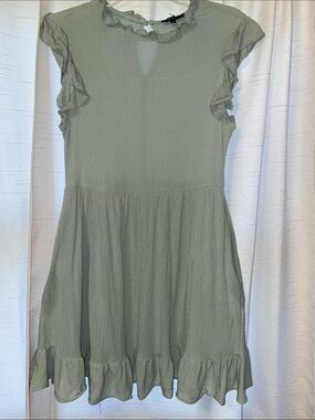 Rolypoly • Ruffle Sleeve • Sage Green • Side Zip • Pockets • Mini Dress • Medium